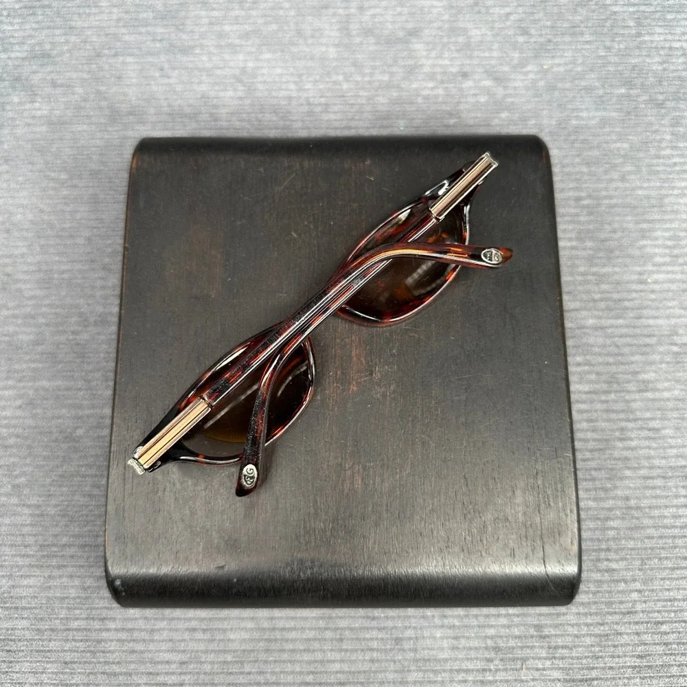 Foster Grant Detail Pol Tortoiseshell Oval Polarized Sunglasses EG0306 Brown Y2k